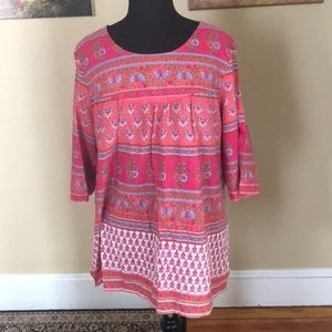 Gorgeous cotton blouse wear over white jeans